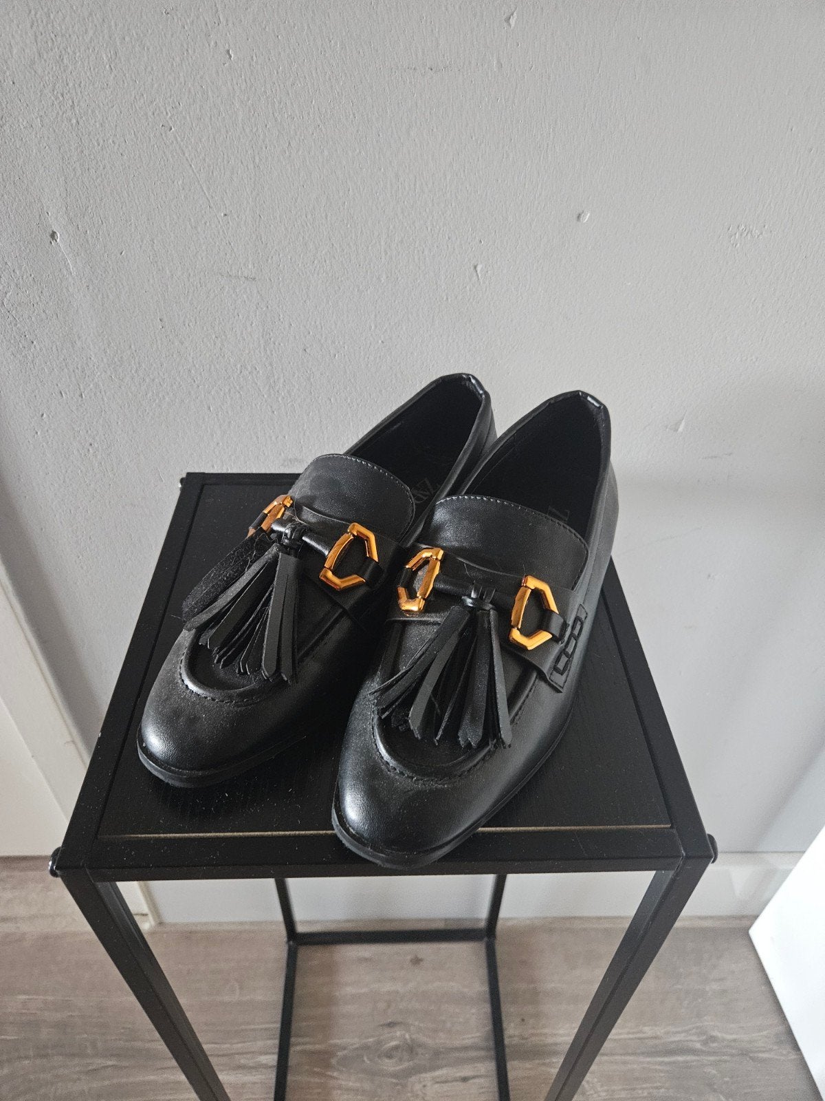 Loafers Zara mt 37 zwart, Kleding | Dames, Ophalen of Verzenden, Zo goed als nieuw, Zara, Instappers
