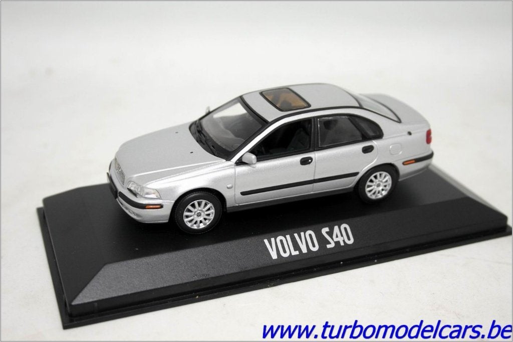 Volvo S40 1/43 Minichamps, Hobby en Vrije tijd, Modelauto's | 1:43, Ophalen of Verzenden, Nieuw, Auto, MiniChamps