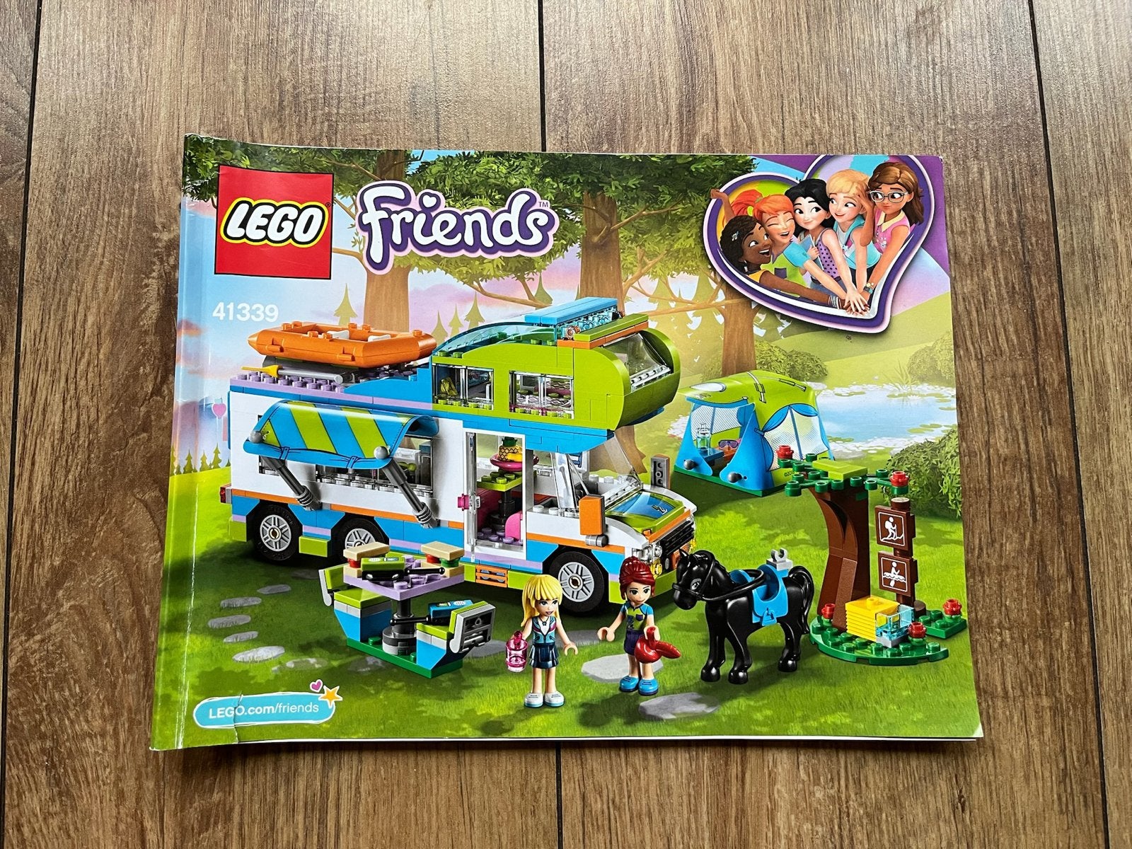 LEGO Friends Mia's camper 41339 compleet, Lego, Friends, Ophalen of Verzenden, Zo goed als nieuw