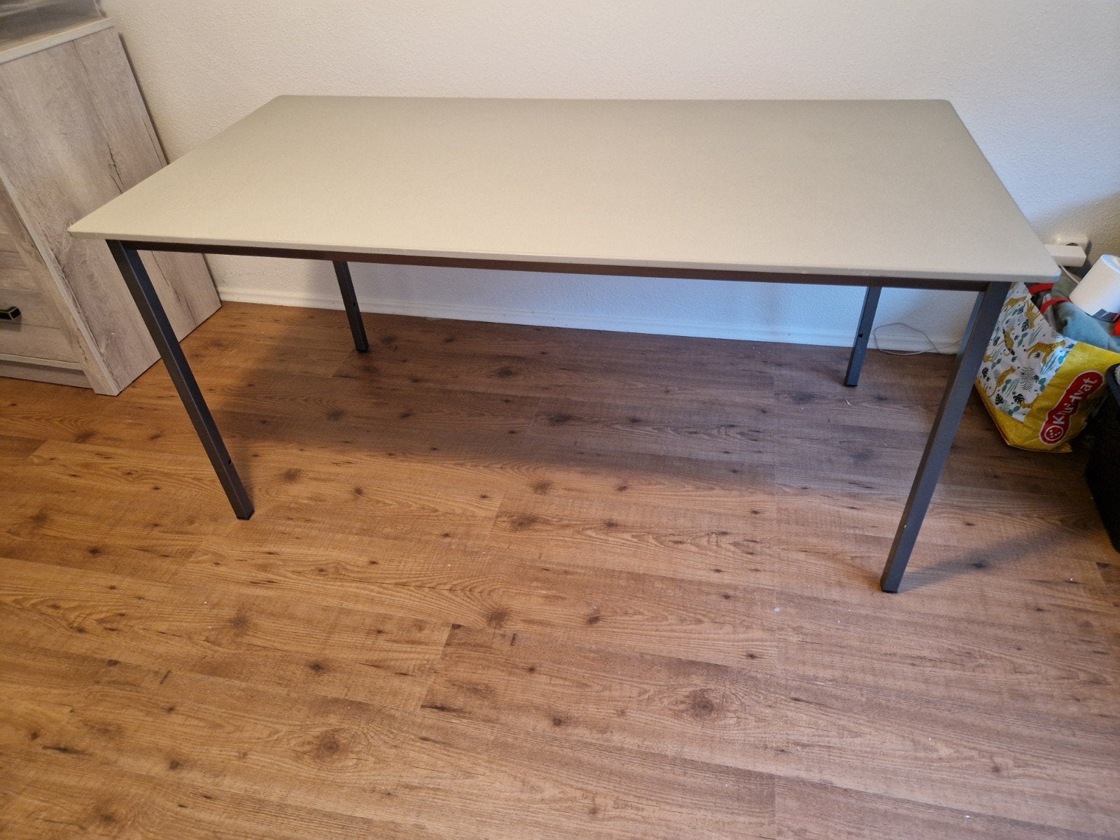 Dergelijke (knutsel)tafel 160x80 cm, 75 cm hoog, Ophalen, Gebruikt, Overige materialen, 50 tot 100 cm