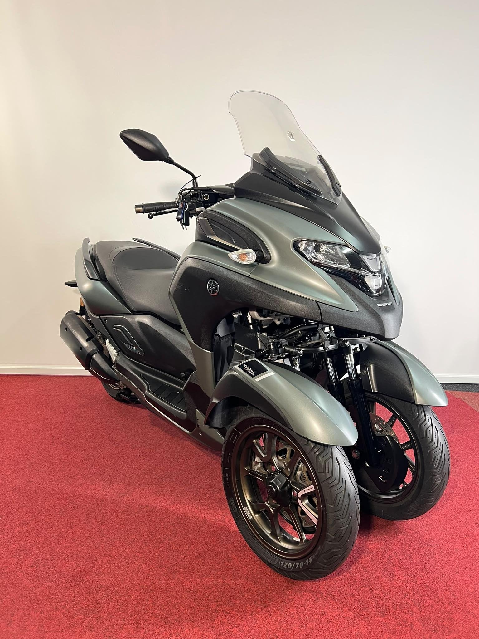 Yamaha Tricity 300 ABS, Scooter, Info@yamaha-motor.eu, 292 cc, Bedrijf
