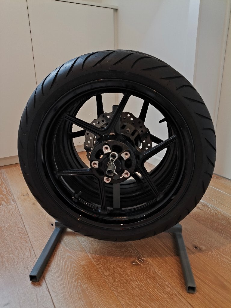 kawasaki Z1000 R Z1100 wielen velgen set, Motoren, Ophalen of Verzenden