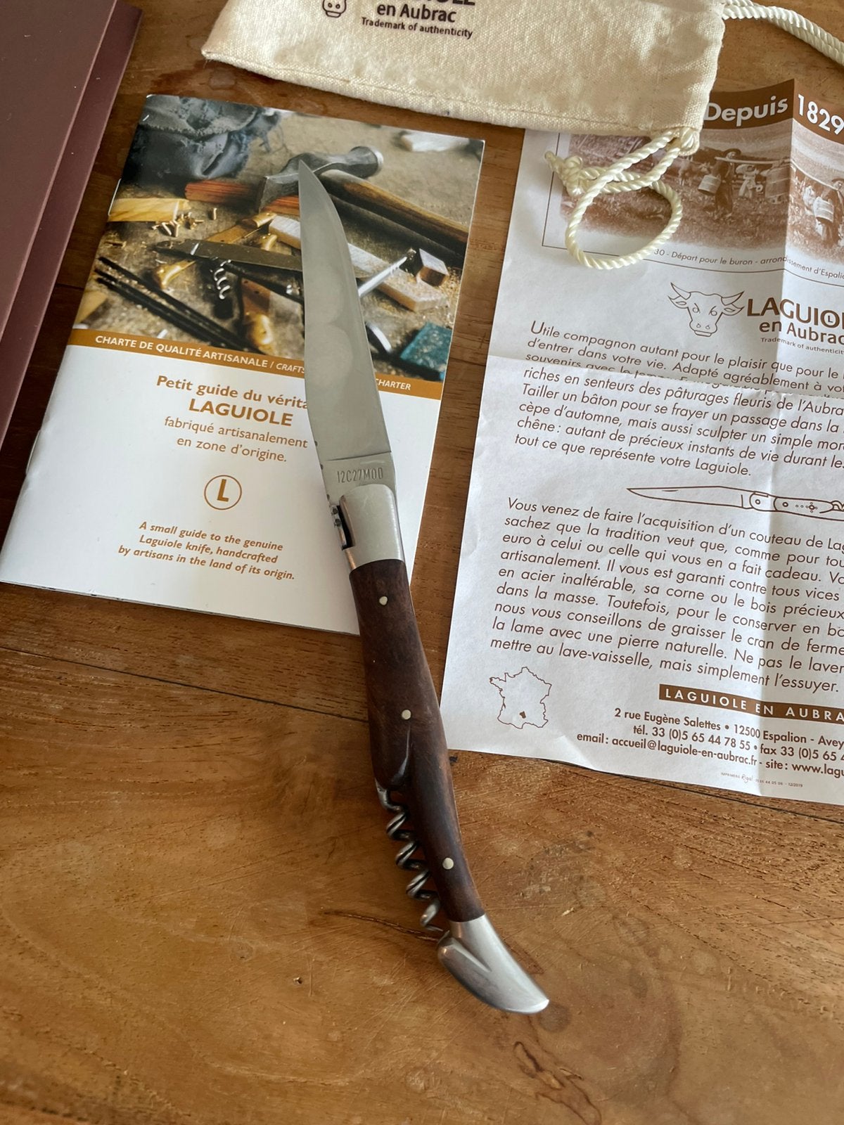 Laguiole en Aubrac mes met kurkentrekker, Ophalen of Verzenden, Mes of Dolk