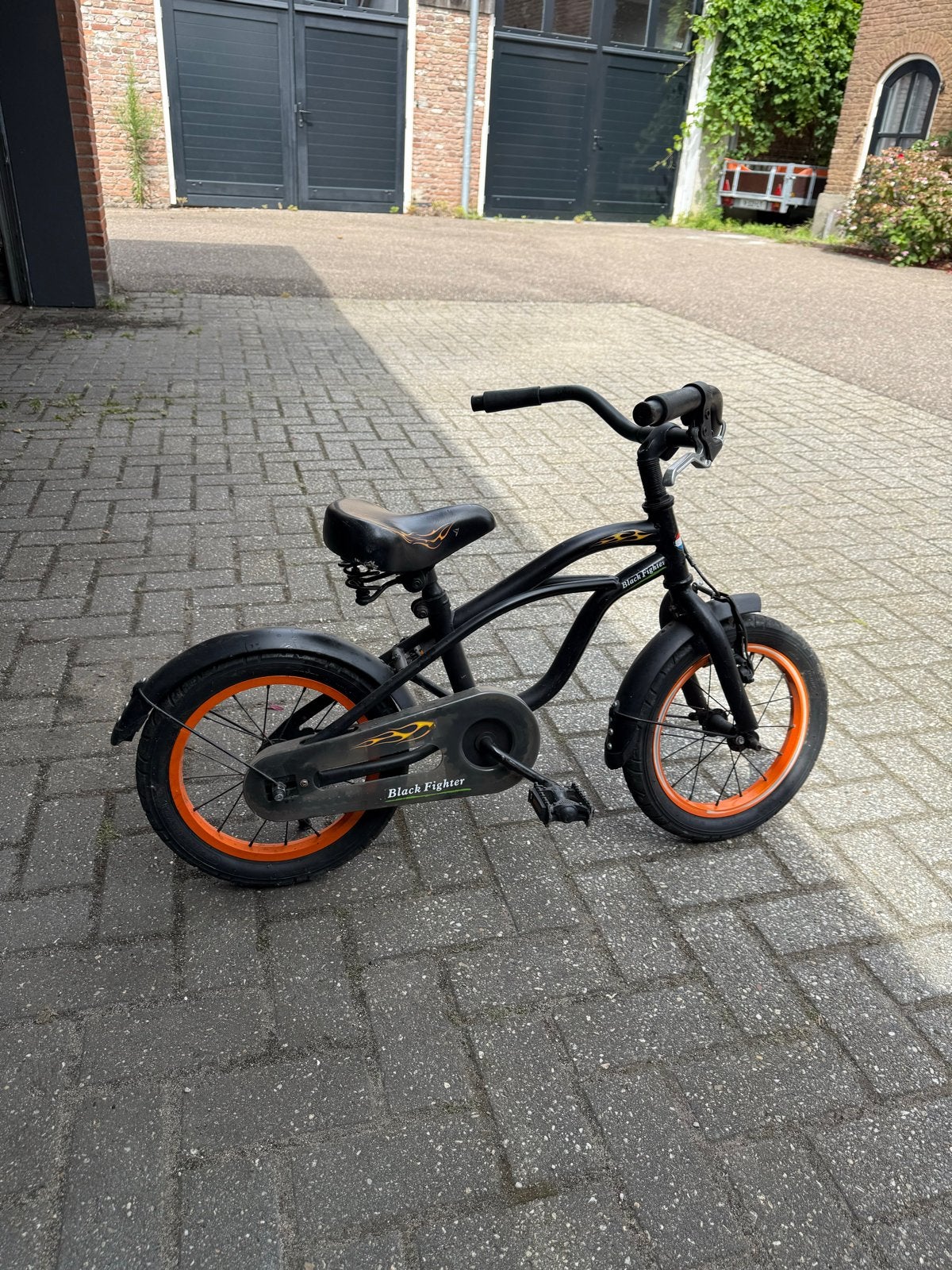 Kinderfiets Black Fighter - 14 inch wielen, Fietsen en Brommers, Fietsen | Kinderfietsjes, Ophalen, Gebruikt, Terugtraprem, Minder dan 16 inch
