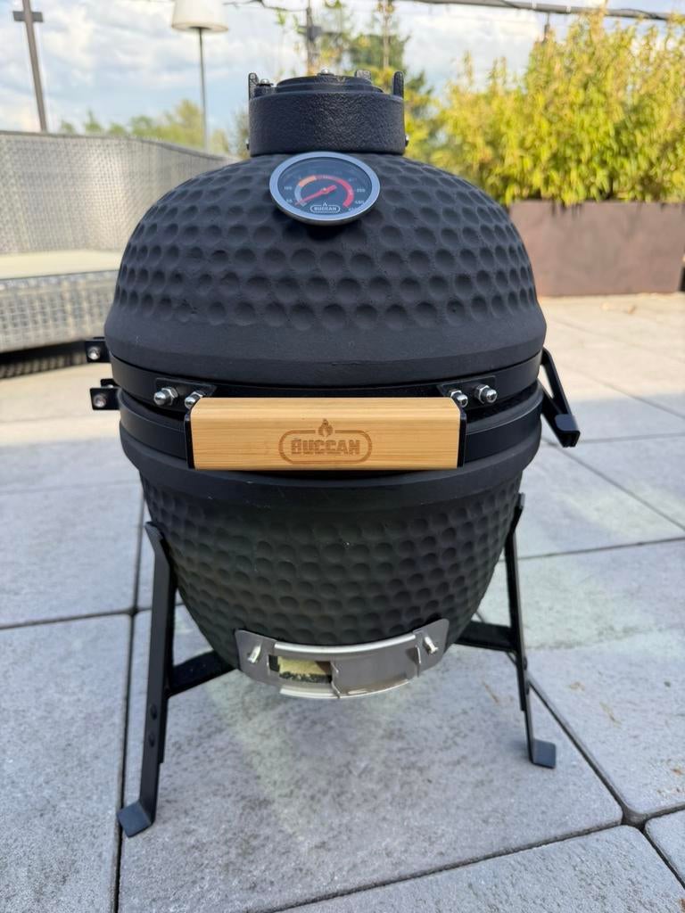 Kamado BBQ compact 33 cm, Ophalen, Zo goed als nieuw, Met accessoires