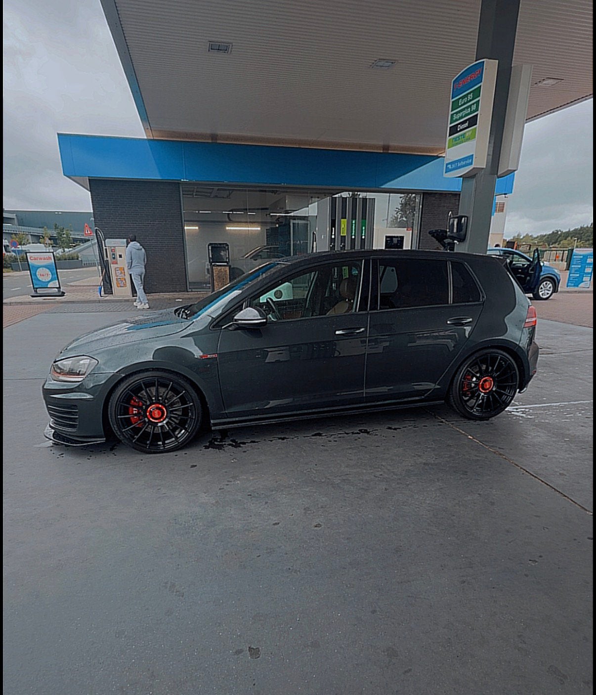 Dikke Volkswagen Golf GTI performance 300+pk  dsg orgi NL, Euro 6, 1984 cc, Bruin, 1324 kg