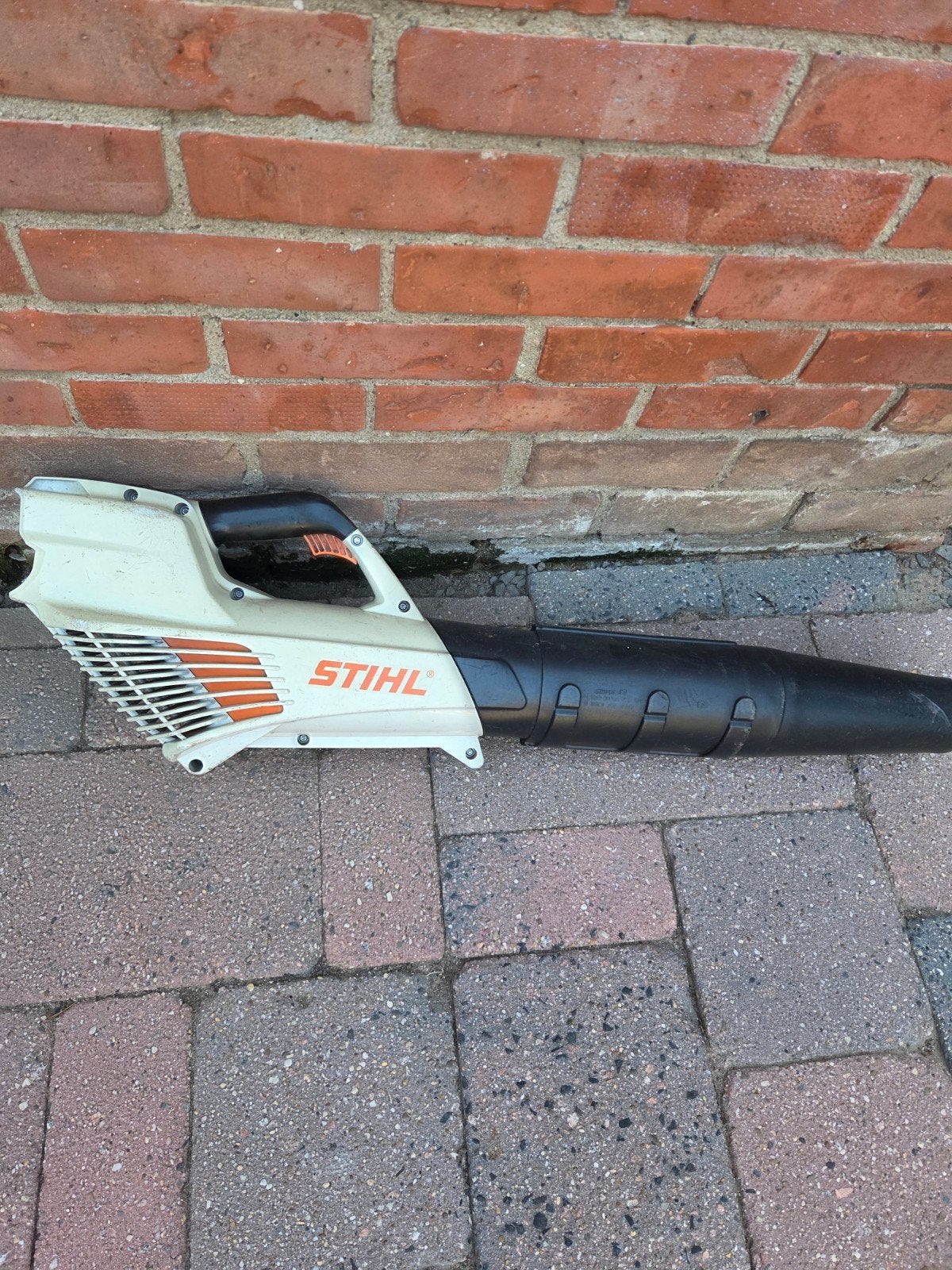 Stihl bladblazer op accu, Ophalen, Accu