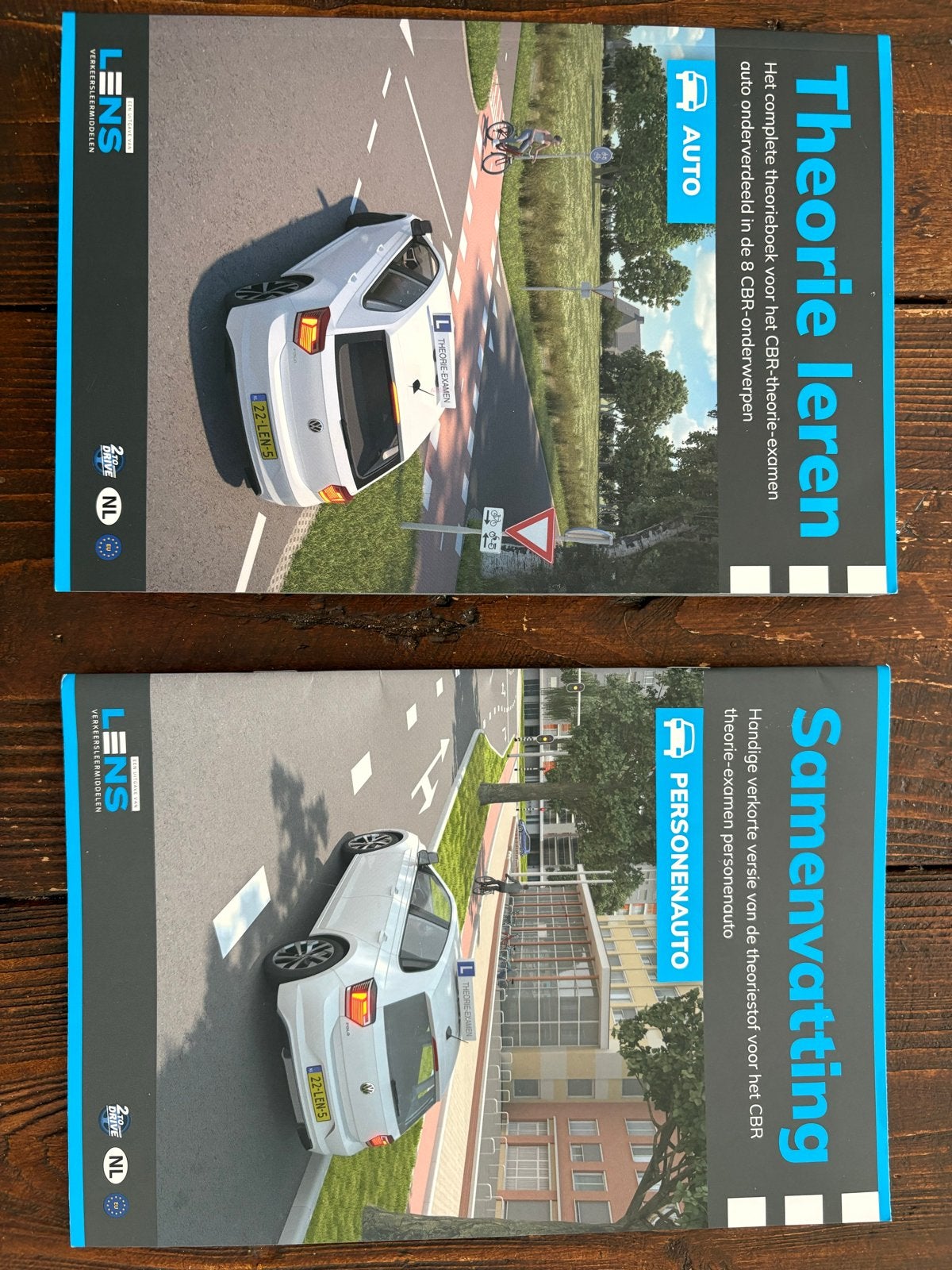CBR Theorieboek en Samenvatting Auto Lens Verkeersleermiddel, Boeken, Ophalen of Verzenden, Zo goed als nieuw, Overige niveaus