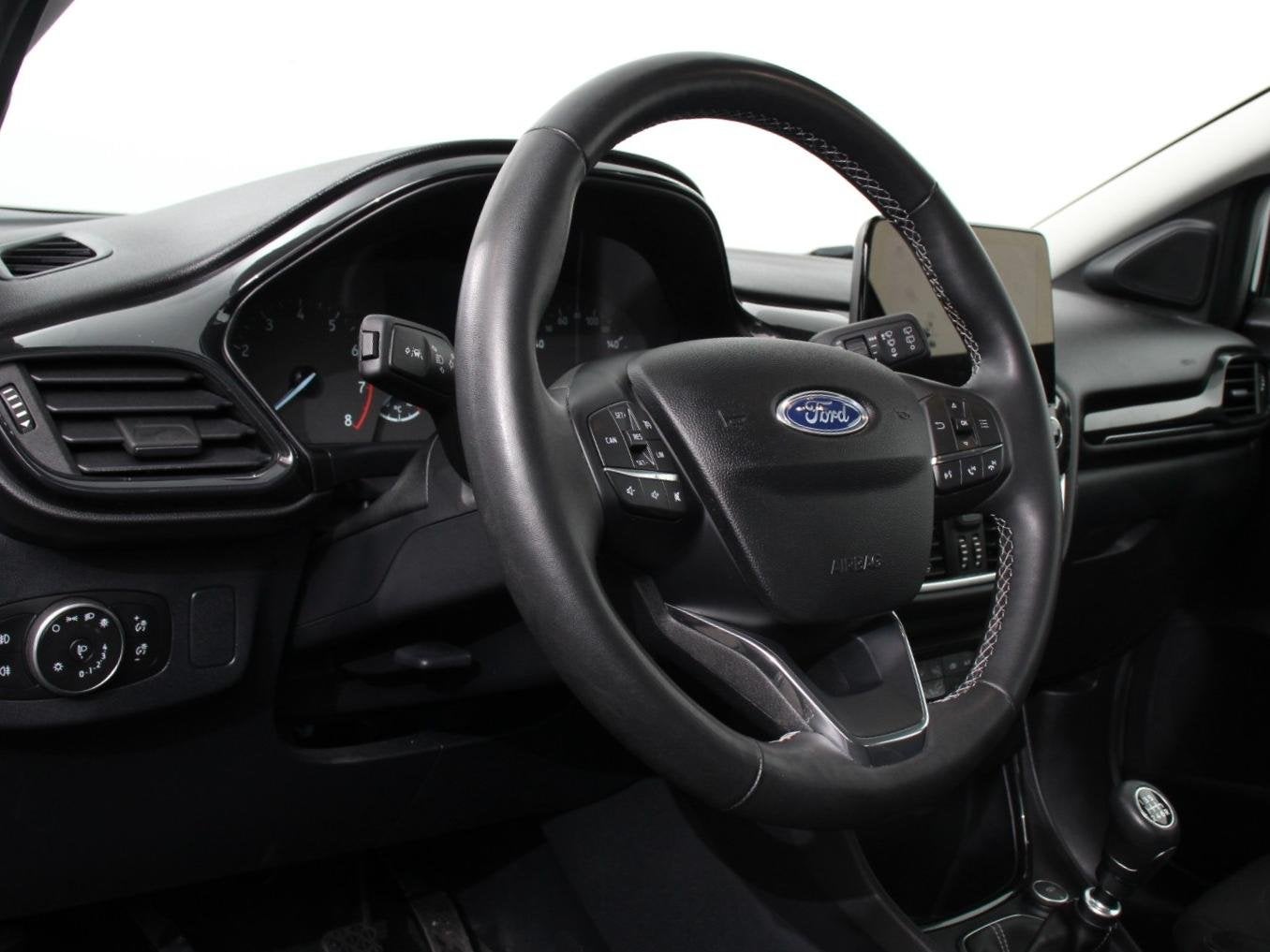 Ford Puma 1.0 EcoBoost 125pk MHEV Titanium Navigatie Apple C, Auto's, Voorwielaandrijving, Euro 6, Bedrijf, Handgeschakeld