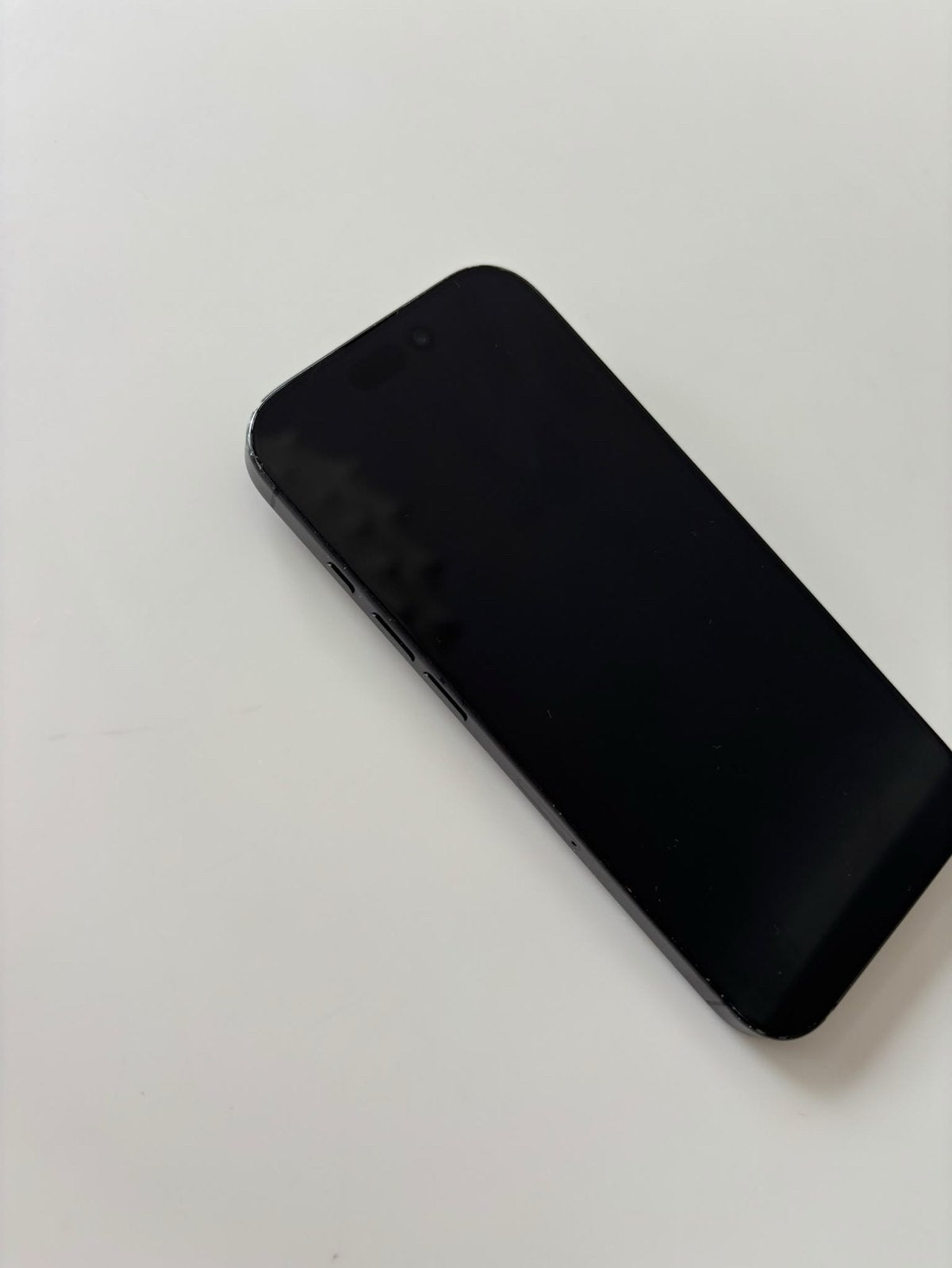 Foto 4 van Iphone 16 Pro 128GB Zwart