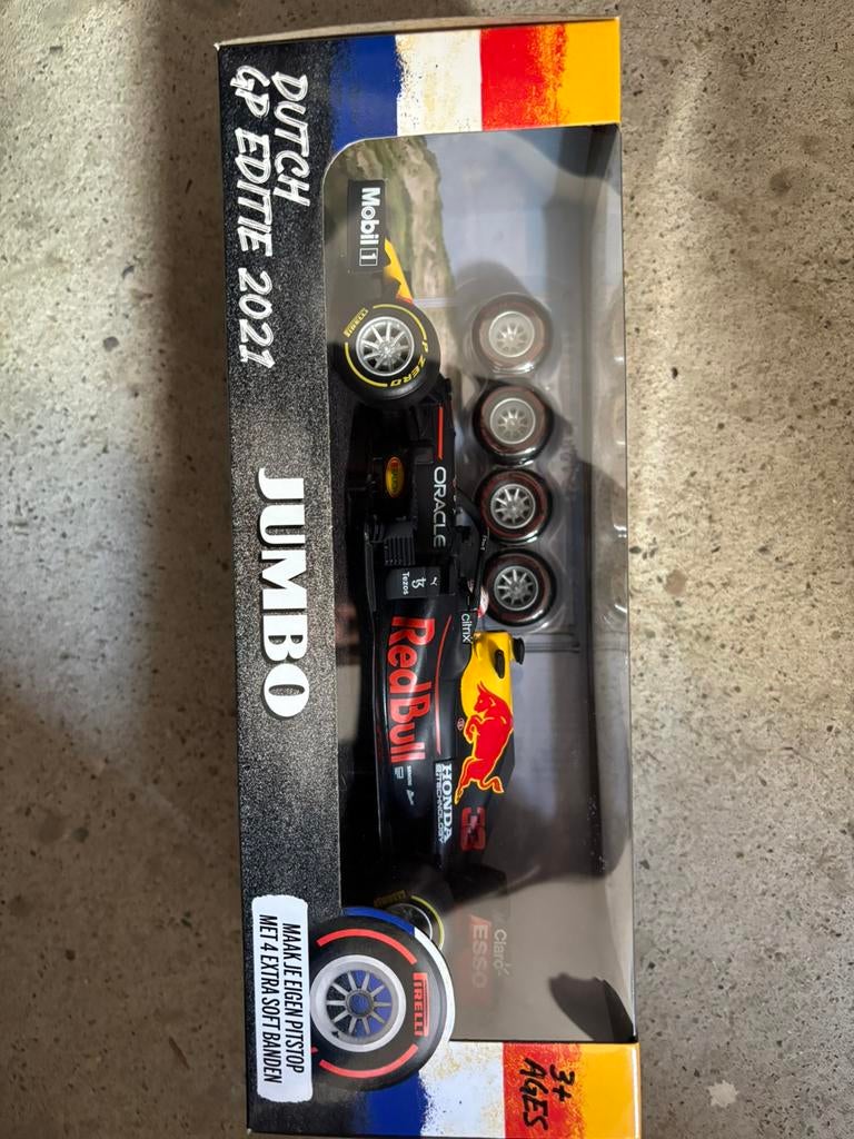Max verstappen 2021 auto, Hobby en Vrije tijd, Modelauto's | 1:24, Ophalen of Verzenden, Zo goed als nieuw, Bburago