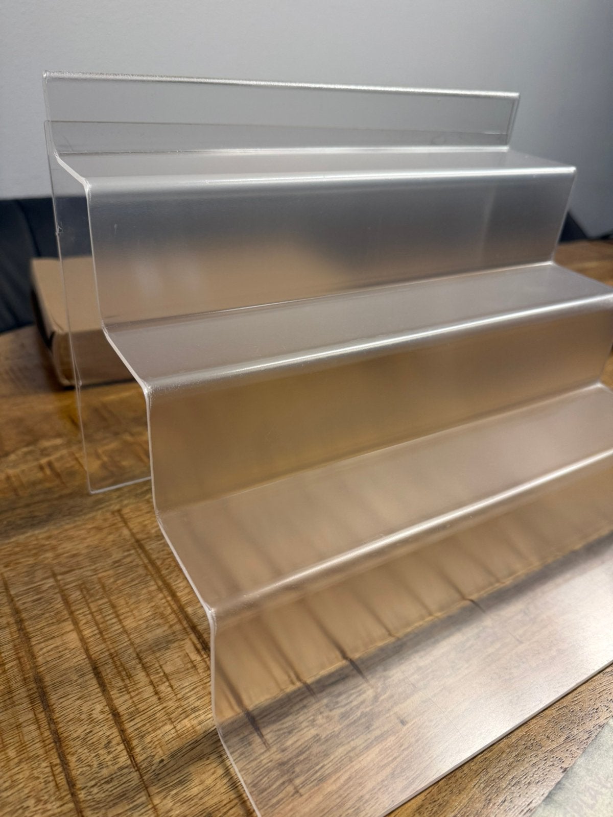 4-laags acryl display standaard, Ophalen of Verzenden, Nieuw