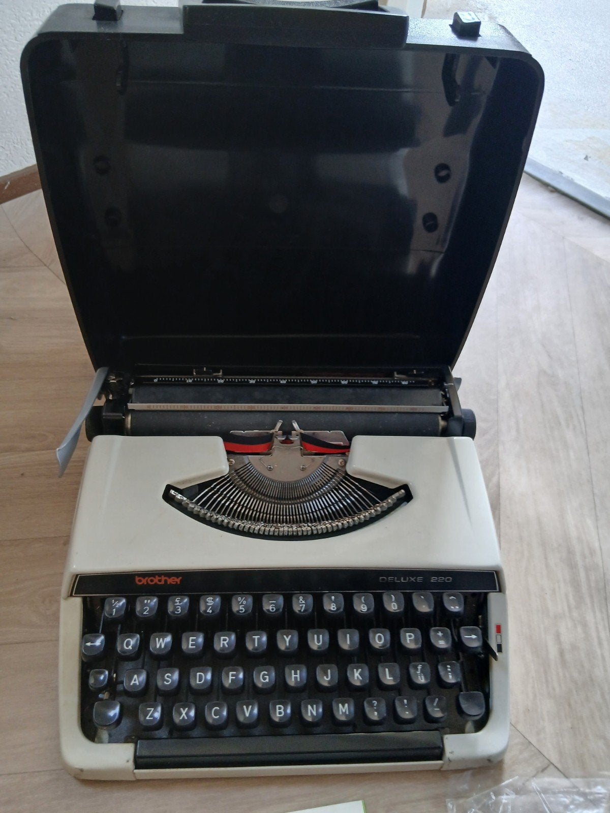 Brother Deluxe 220 retro typemachine, Diversen, Typemachines, Ophalen, Gebruikt
