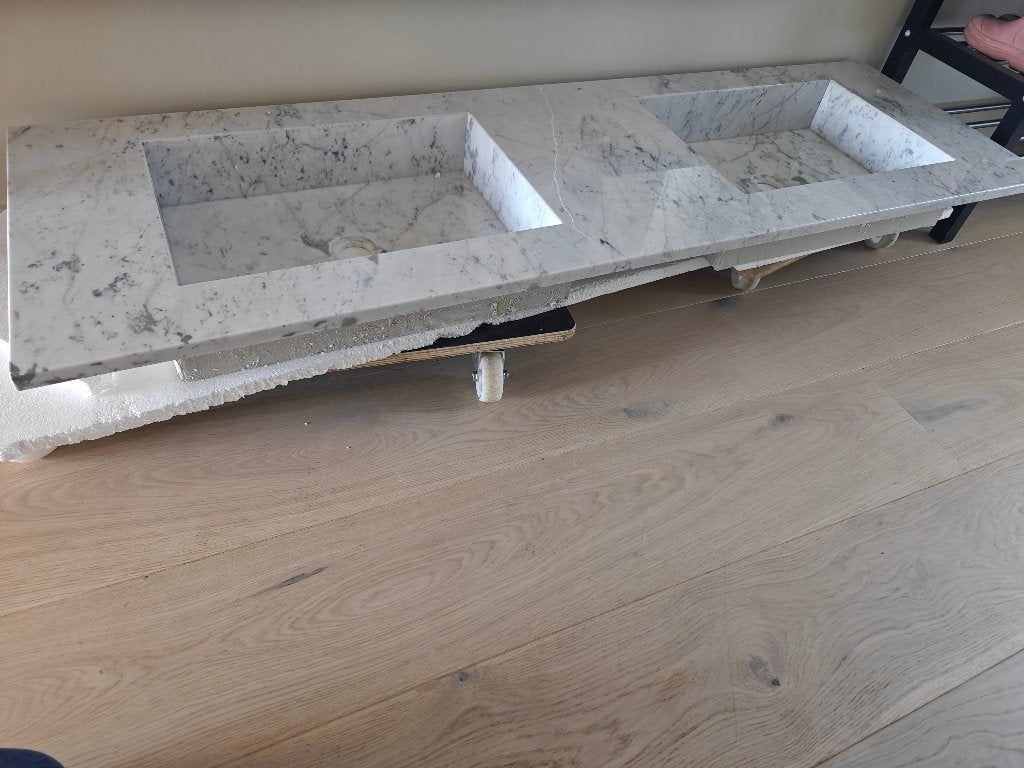 Nieuwe White Carrara marmeren wastafel met scheur, Ophalen, Nieuw, Steen, Wastafel