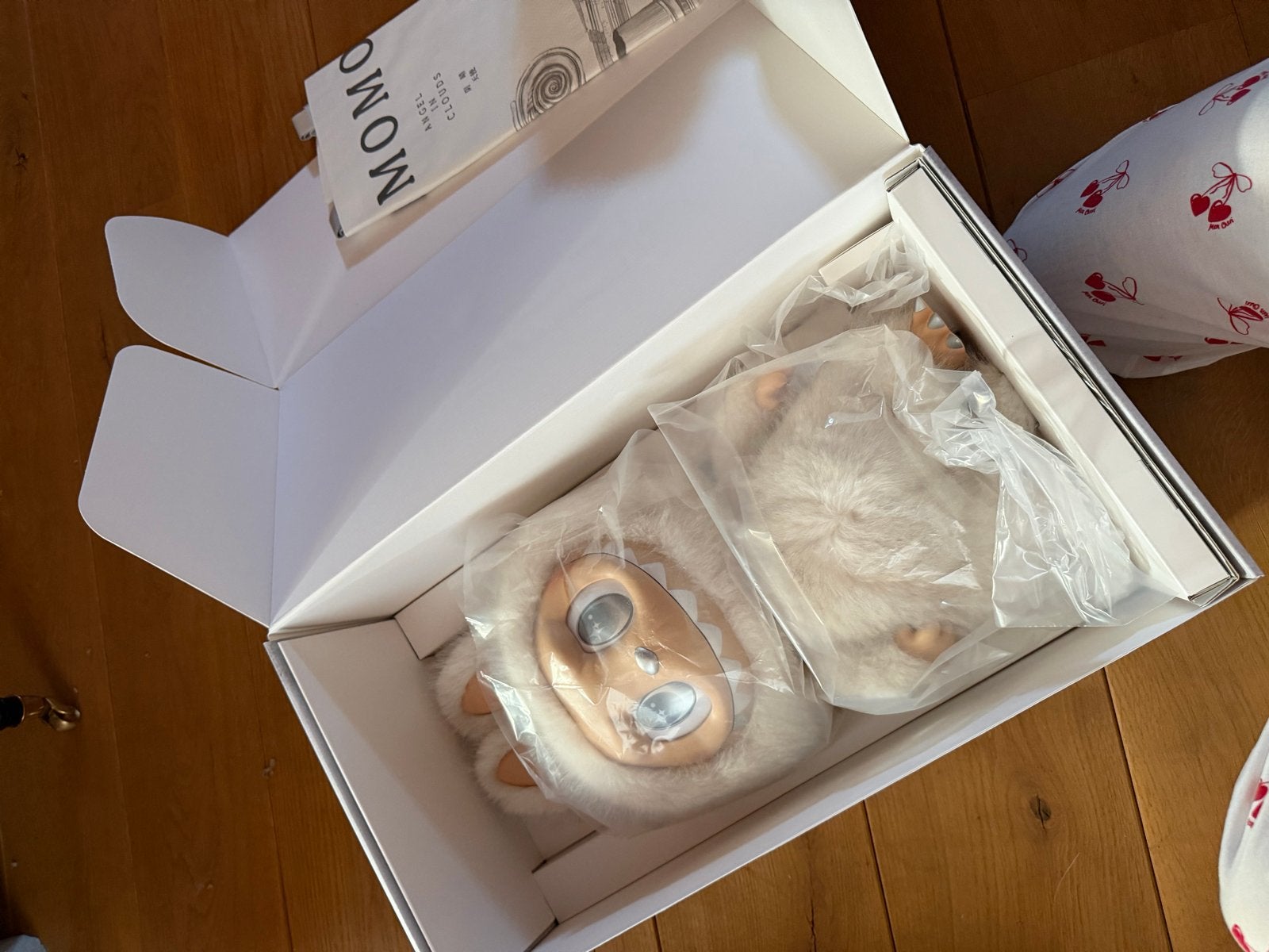MOMO Angel in Clouds Pop Mart knuffel nieuw in doos, Ophalen of Verzenden, Nieuw