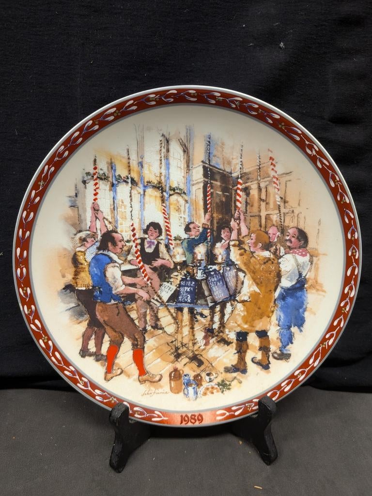 Vintage Wedgwood Kerst Borden Set | John Finnie | 1986–1989, Antiek en Kunst, Ophalen of Verzenden