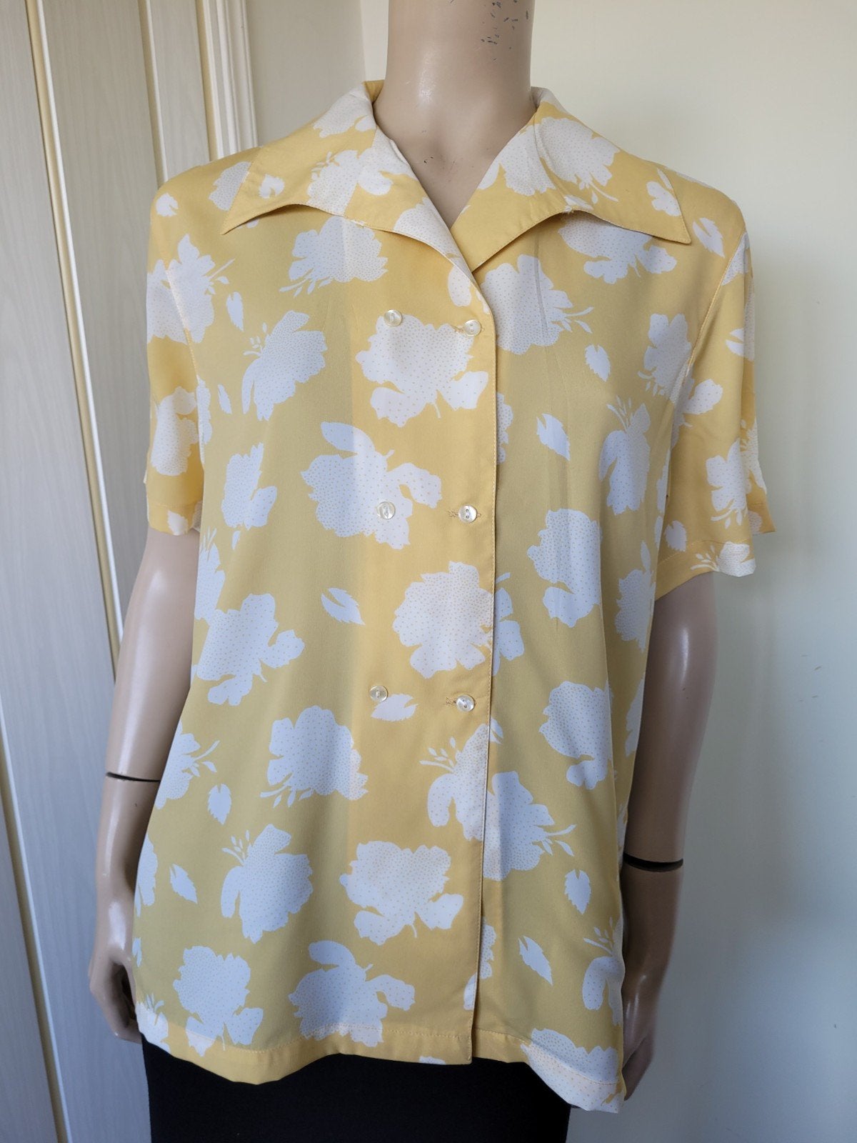 Cacharel shirt/blouse maat 40/L geel/wit bloemen, Maat 38/40 (M), Geel, Ophalen of Verzenden, Zo goed als nieuw