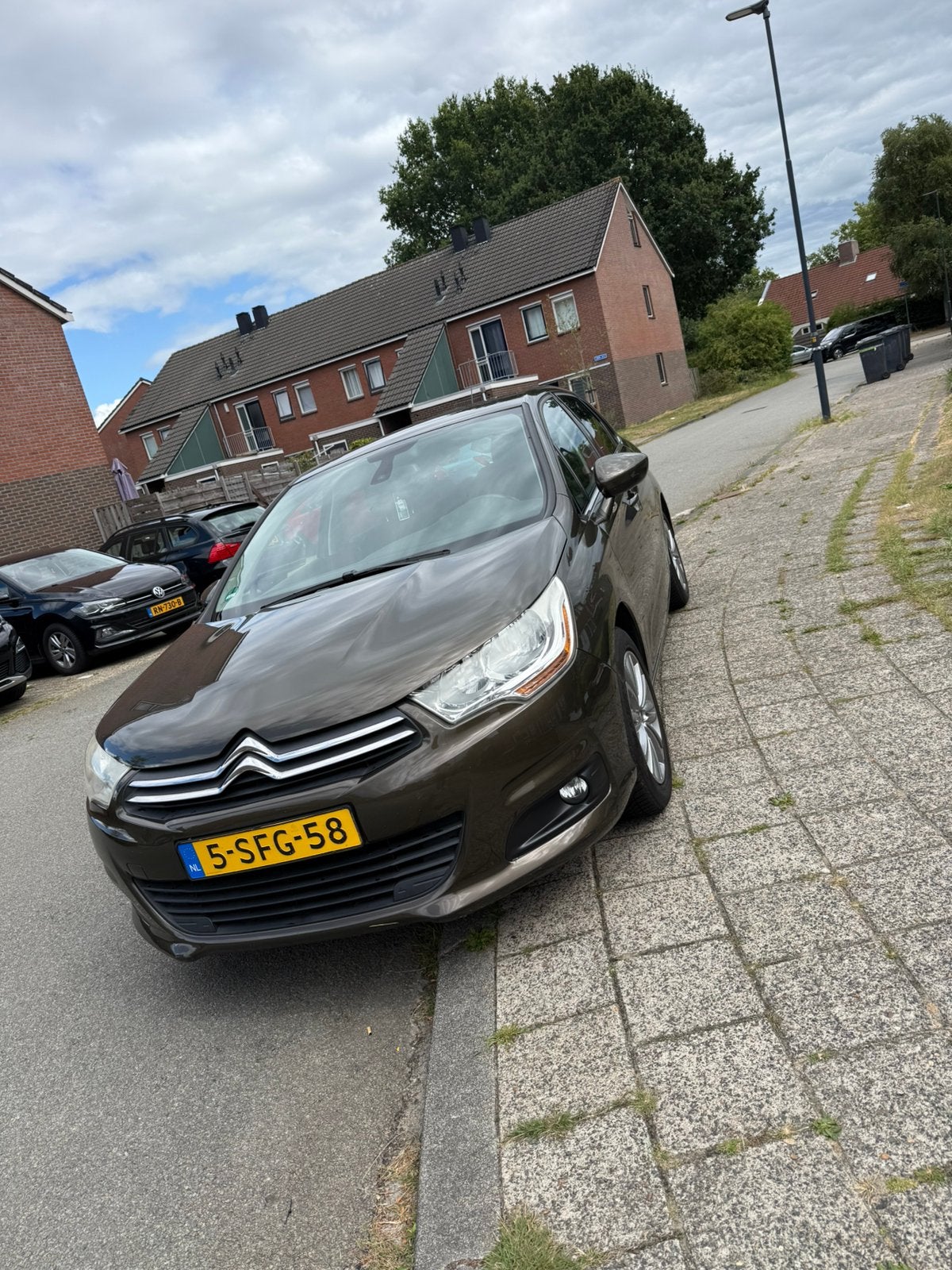 Goedrijdende Citroën C4 2013 MOET WEG!, Voorwielaandrijving, 1550 kg, 4 cilinders, Bruin
