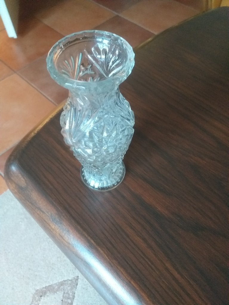 klein oud glazen vaasje ; prachtig mooi sierlijk uitgevoerd, Antiek en Kunst, Antiek | Vazen, Ophalen of Verzenden