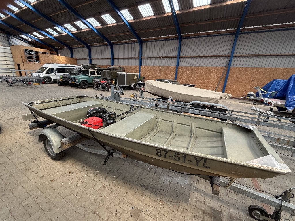 Aluminium visboot met trailer en buitenboordmotor, Watersport en Boten, Vis- en Consoleboten, Ophalen, Overige merken, Gebruikt