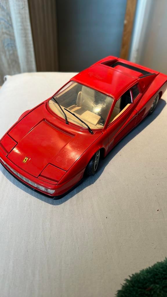 Ferrari testarossa, Hobby en Vrije tijd, Modelauto's | 1:24, Ophalen of Verzenden, Zo goed als nieuw, Bburago