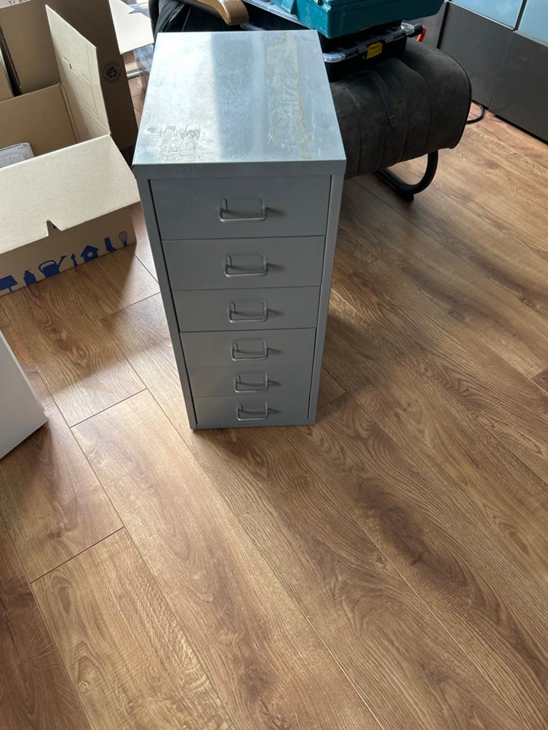 Gratis IKEA ijzeren laden kastje, Huis en Inrichting, Kasten | Ladekasten, Ophalen, Minder dan 50 cm, Gebruikt, 5 laden of meer