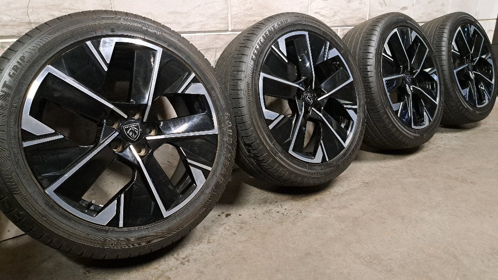 Bi-color velgen Peugeot 508 GT 308 Partner Rifter 235/45/18, 18 inch, Banden en Velgen, Nieuw, Ophalen of Verzenden