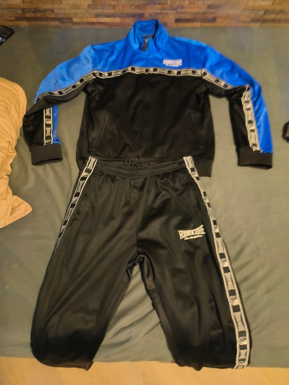 Hardcore trainingspak - Zwart/Blauw, Maat 52/54 (L), Zwart, Hardcore, Ophalen of Verzenden