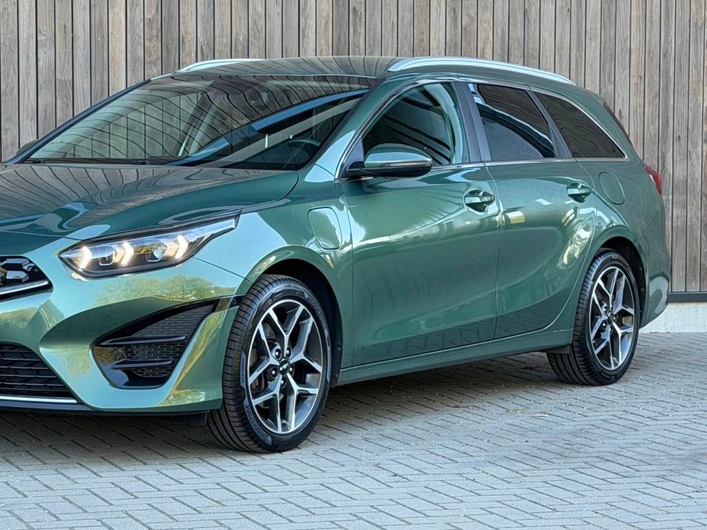 Kia Ceed Sportswagon 1.6 GDI PHEV DynamicPlusLine / Plug-In, 8 kWh, 77 km/l, Zwart, Leder en Stof