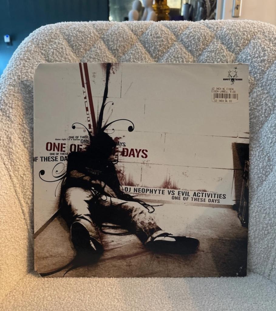Neophyte - One Of These Days LP (2004, Neophyte Records), Ophalen, Gebruikt, 12 inch