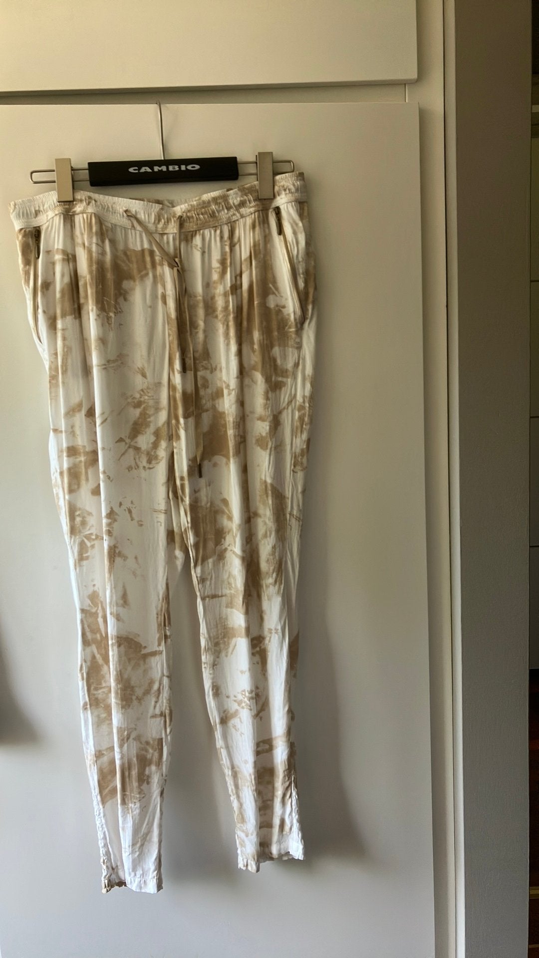 Expresso. Roomwitte zomerbroek. Maat 42, Kleding | Dames, Wit, Maat 42/44 (L), Ophalen of Verzenden, Zo goed als nieuw