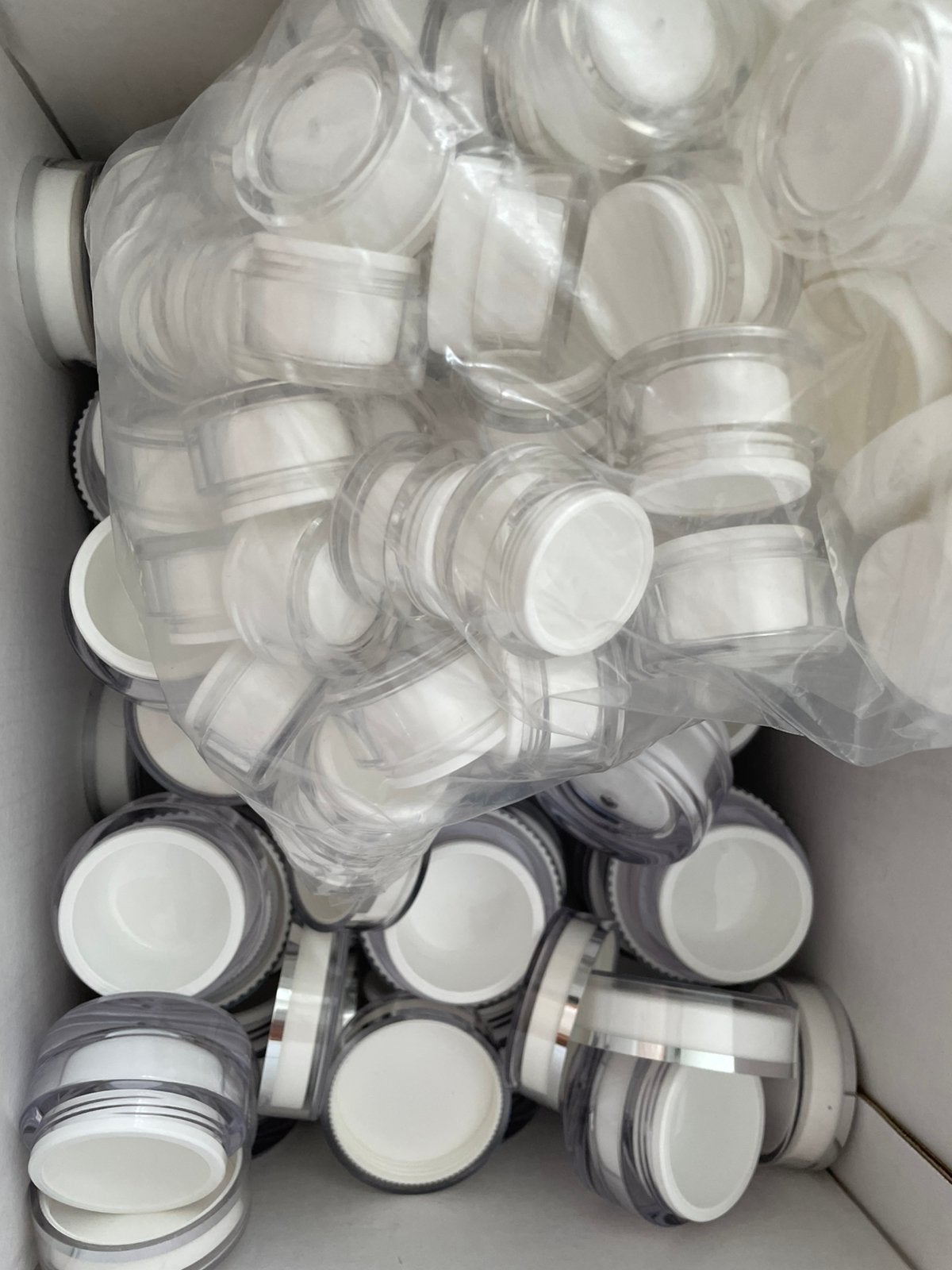 Lege potjes 50,30 en 15ml nieuw, Ophalen of Verzenden, Nieuw, Gehele gezicht