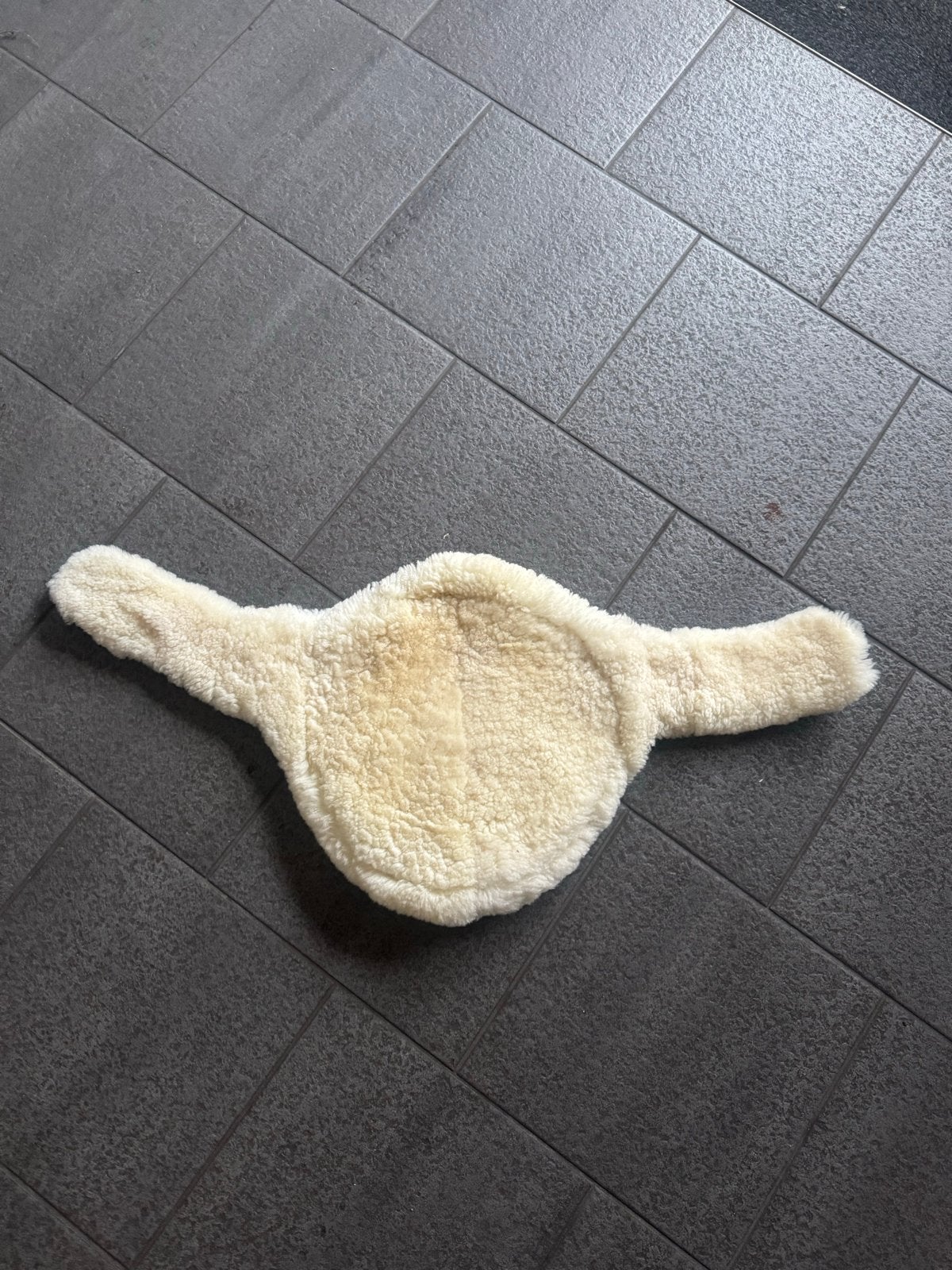 Bontje voor springsingel – naturel schapenvacht look, Dieren en Toebehoren, Ophalen of Verzenden, Zo goed als nieuw