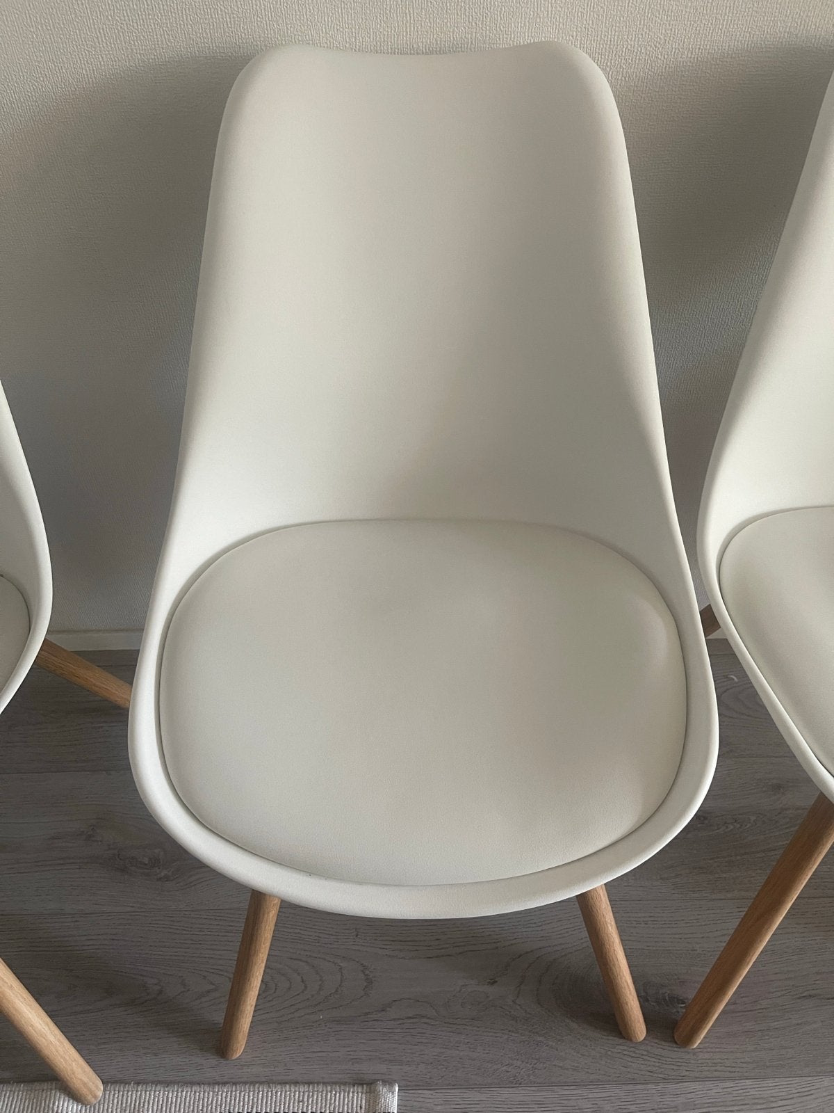 Set van 6 witte Kastrup stoelen van JYSK, Ophalen, Gebruikt, Wit, Vijf, Zes of meer stoelen