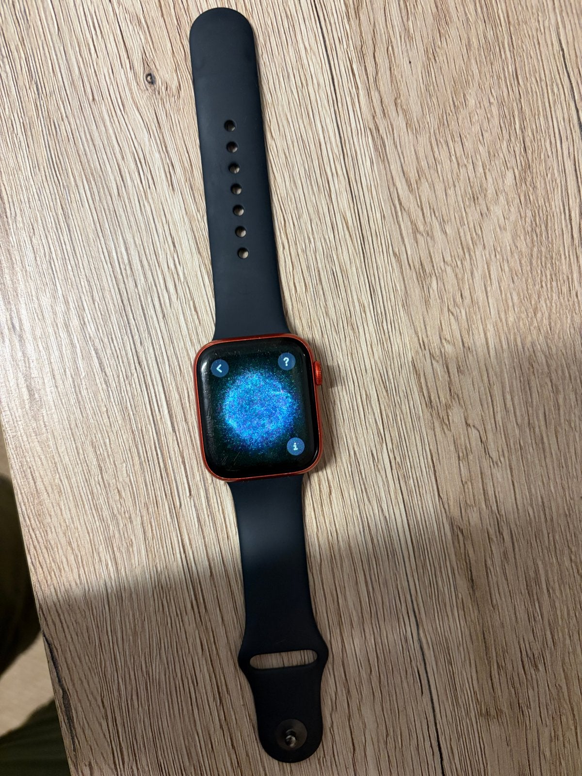 Apple Watch Series 6 Rood met Zwart Bandje, IOS, Ophalen of Verzenden, Waterdicht, Rood