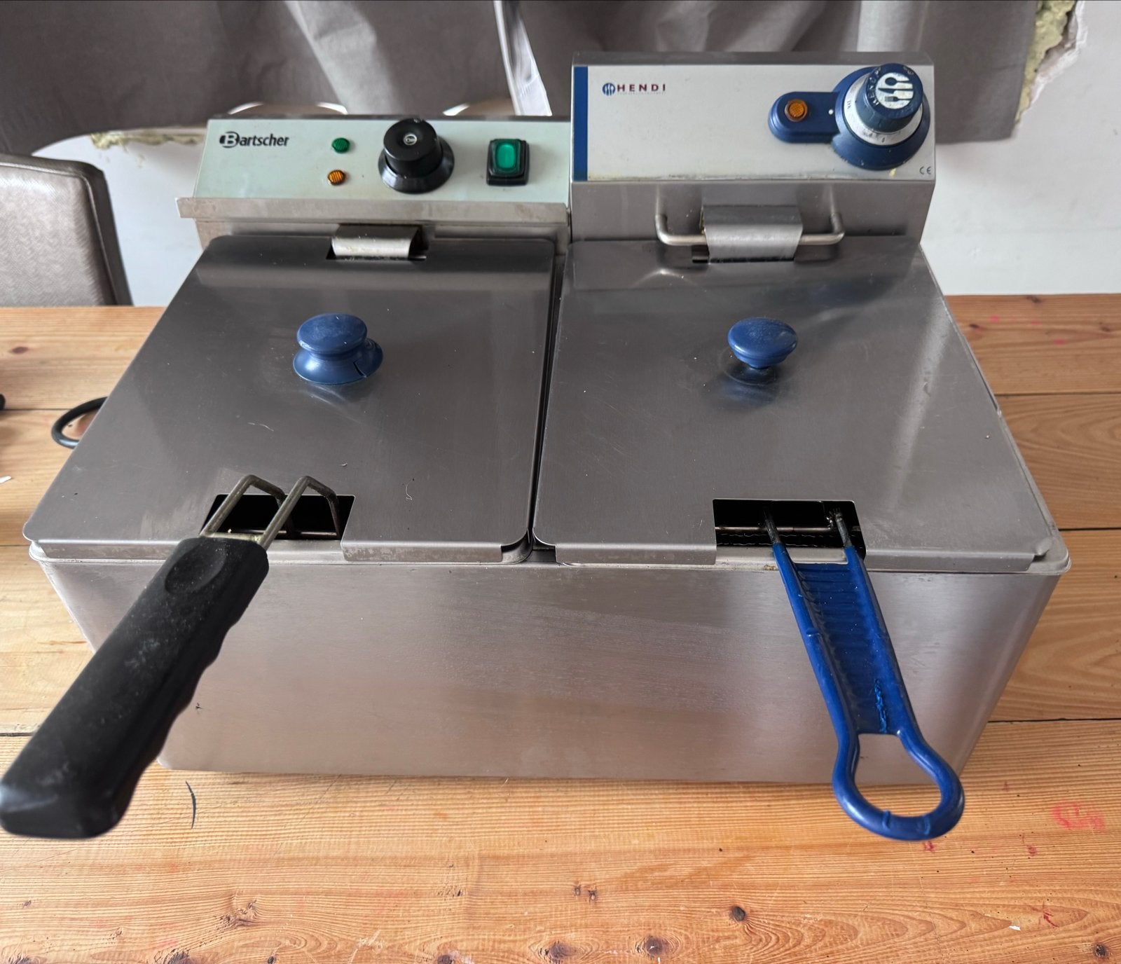 Hendi Blue Line Duo Friteuse 2x4L - Professionele Frituurpan, 4 liter of meer, Ophalen, Gebruikt, Duo-friteuse