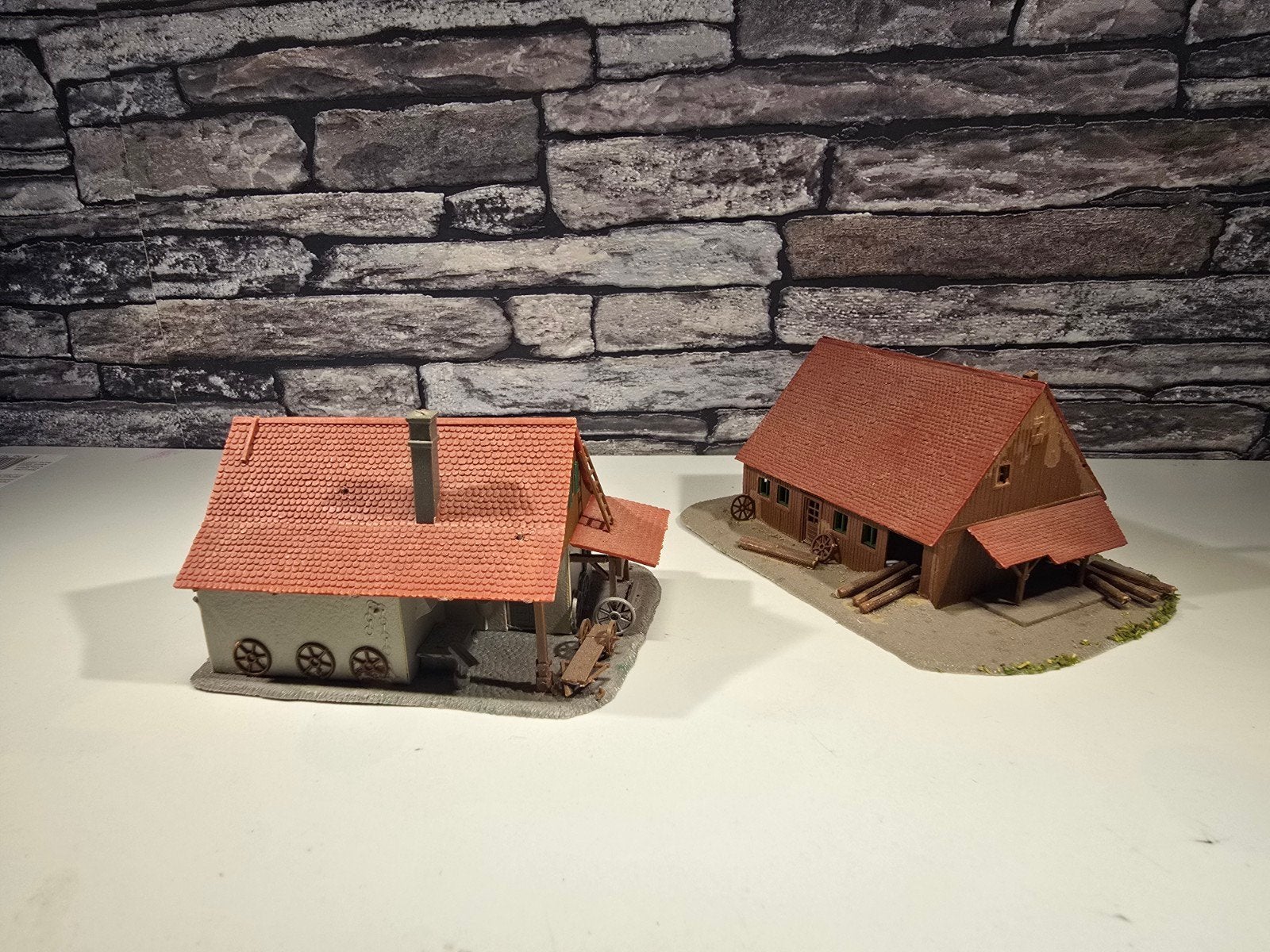 boerderij met schuur N modelspoor trein 1:160, Overige merken, Gebruikt, Gelijkstroom of Wisselstroom, Brug, Tunnel of Gebouw