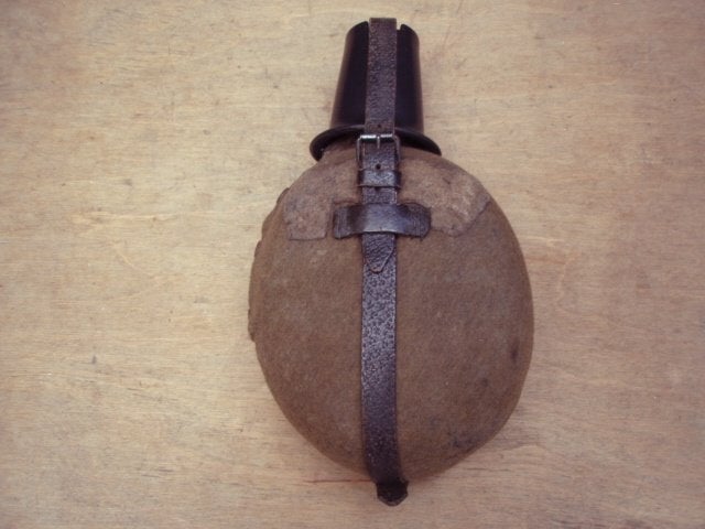 Duitse veldfles uit 1942, Verzamelen, Militaria | Tweede Wereldoorlog, Ophalen of Verzenden, Duitsland, Overige typen