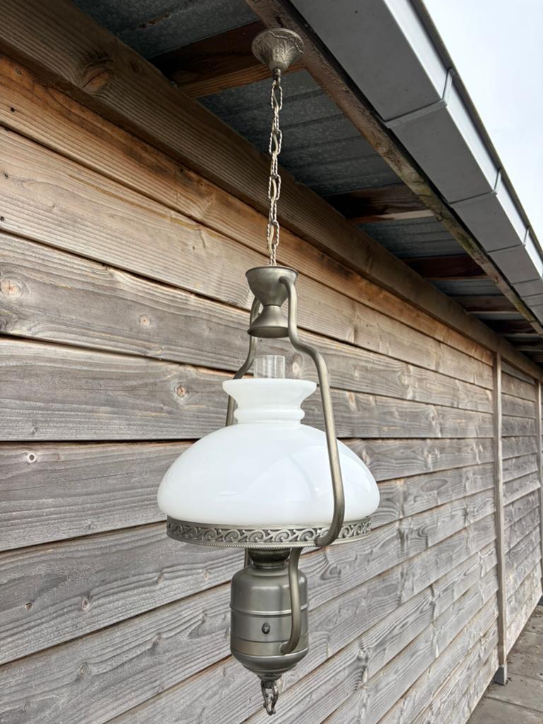 Antieke hanglamp met melkglas kap, Antiek en Kunst, Antiek | Lampen, Ophalen