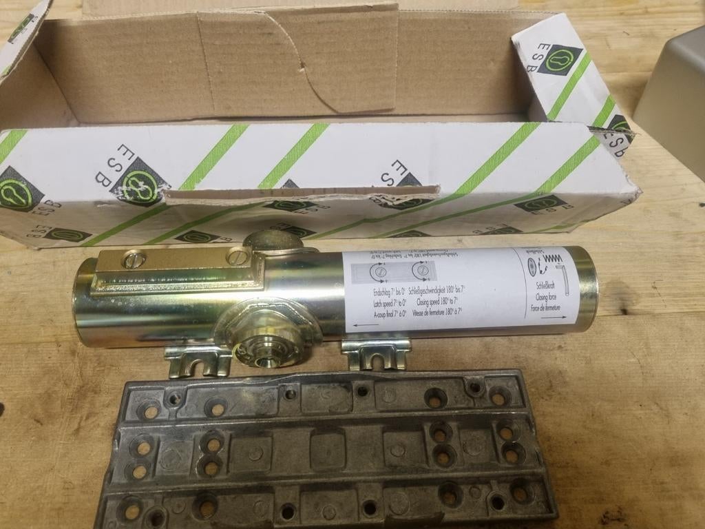 ECO Schulte ESB TS-25V Deurdranger - Instelbare Sluitkracht, Doe-het-zelf en Verbouw, Ophalen of Verzenden, Binnendeur