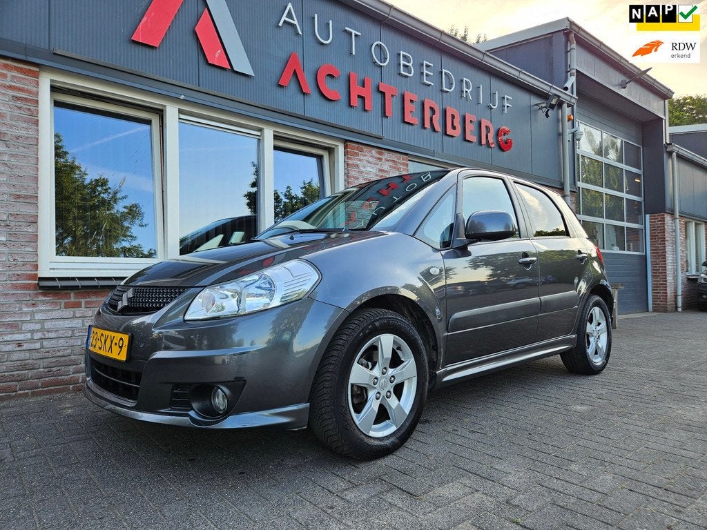 Suzuki SX4 1.6 Arrow Trekhaak! Airco/Clima! Cruise Control!, Auto's, Voorwielaandrijving, Euro 5, Metallic lak, Gebruikt