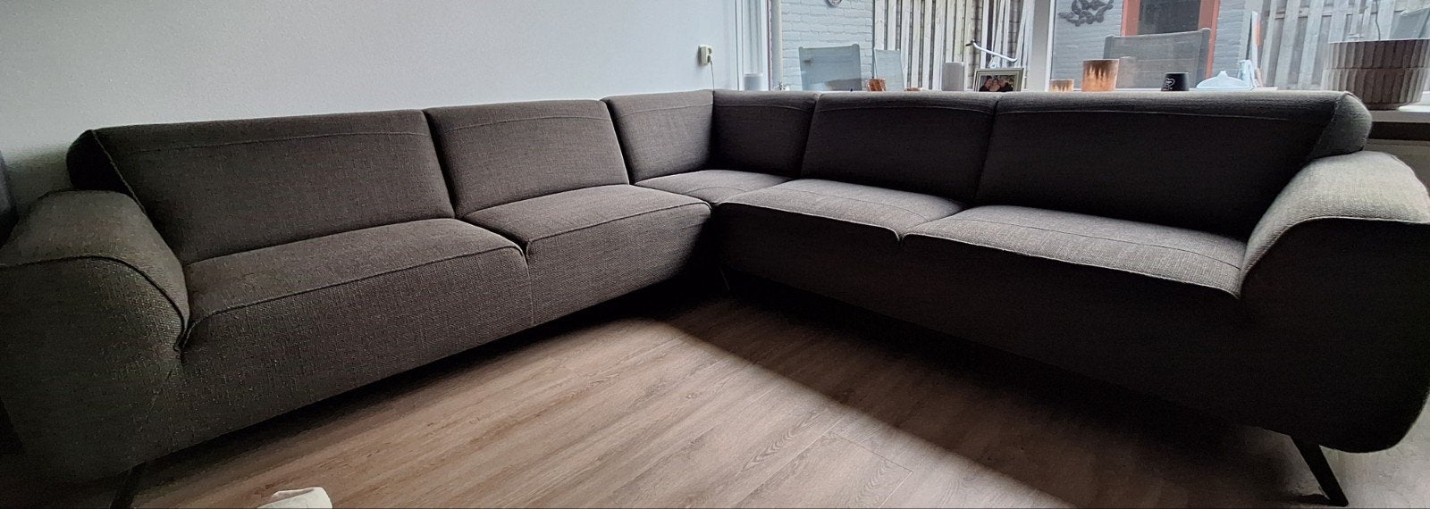 Grote hoekbank 275cm x 275 cm van Xooon