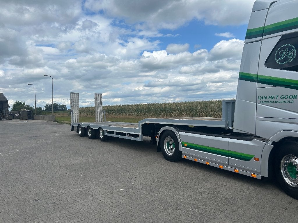 Semi dieplader, Ophalen, Gebruikt