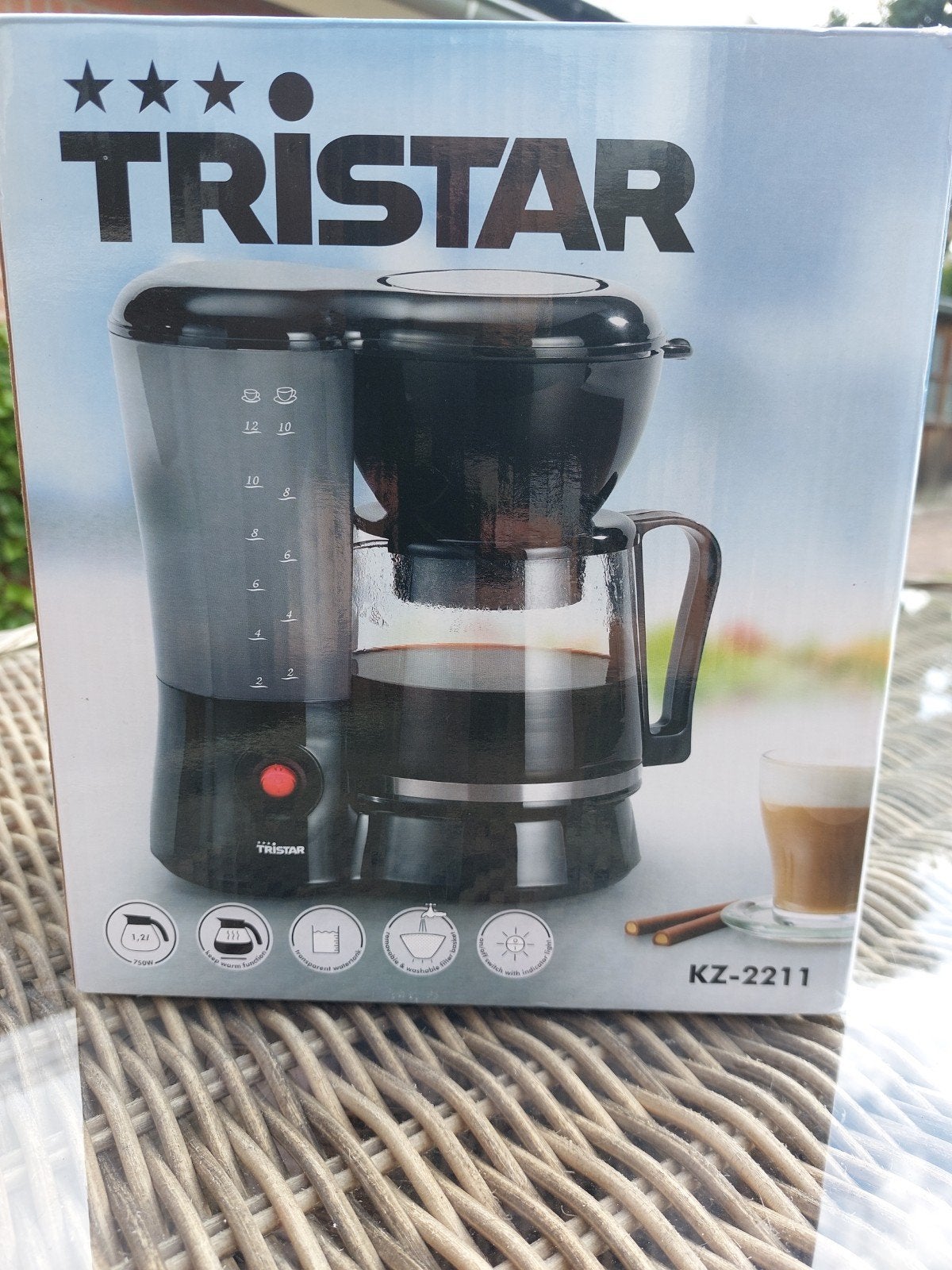 Tristar Koffiezetapparaat KZ-2211 zwart, Witgoed en Apparatuur, Ophalen, Afneembaar waterreservoir, 10 kopjes of meer, Gemalen koffie