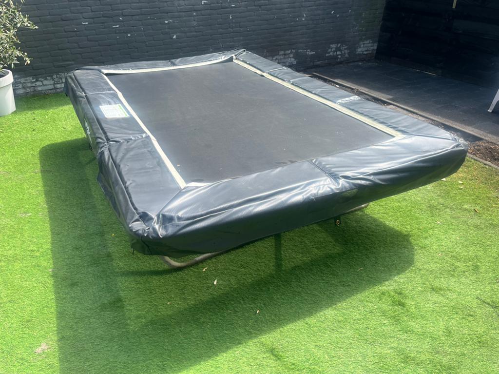 GRATIS OPHALEN - Ayra trampoline.  275 x 190 cm, Kinderen en Baby's, Ophalen, Gebruikt