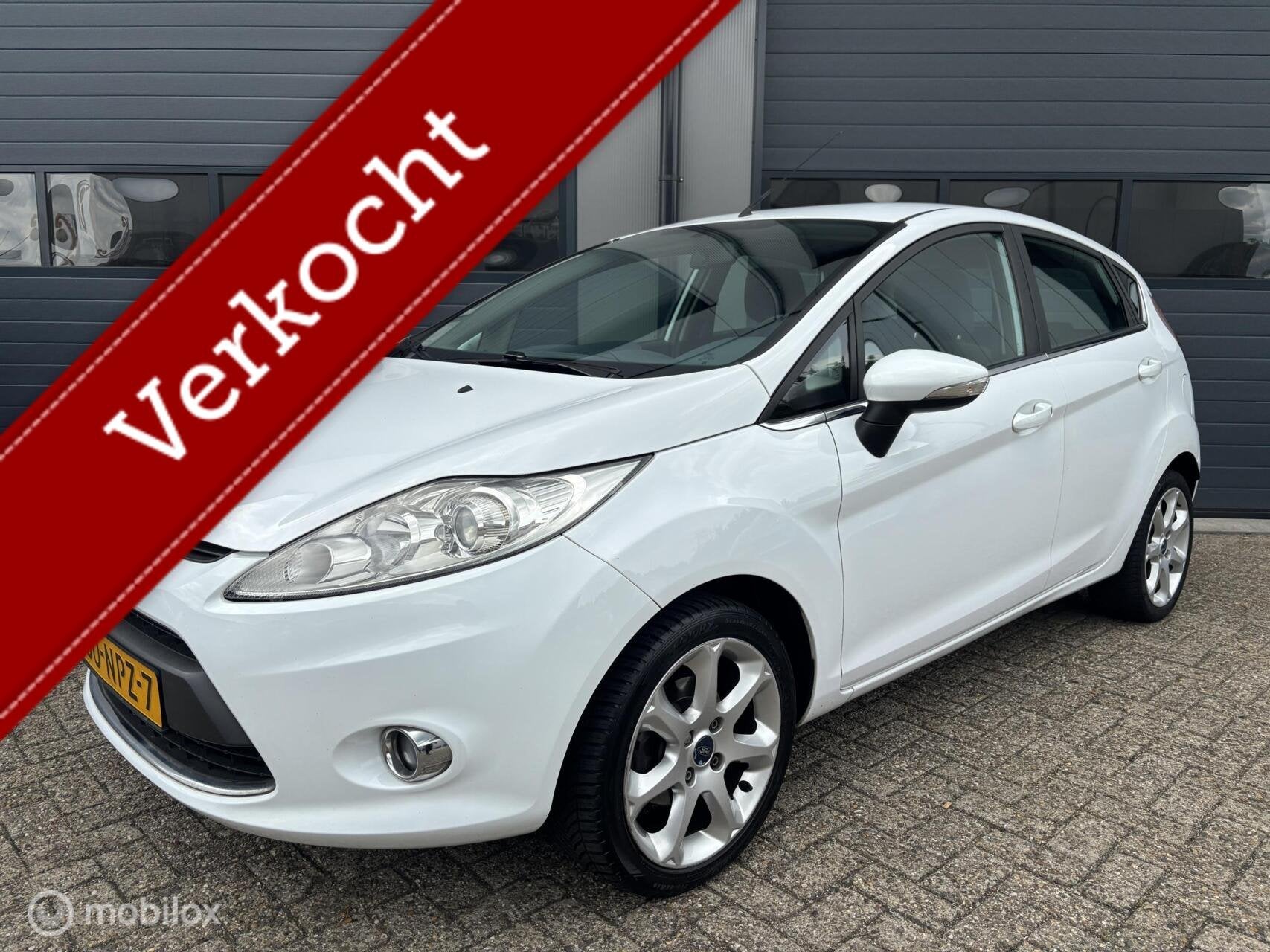 Ford Fiesta 1.25 Titanium Uitvoering _ 2e Eigenaar NL Auto, Voorwielaandrijving, Euro 5, 40 €/maand, 1242 cc