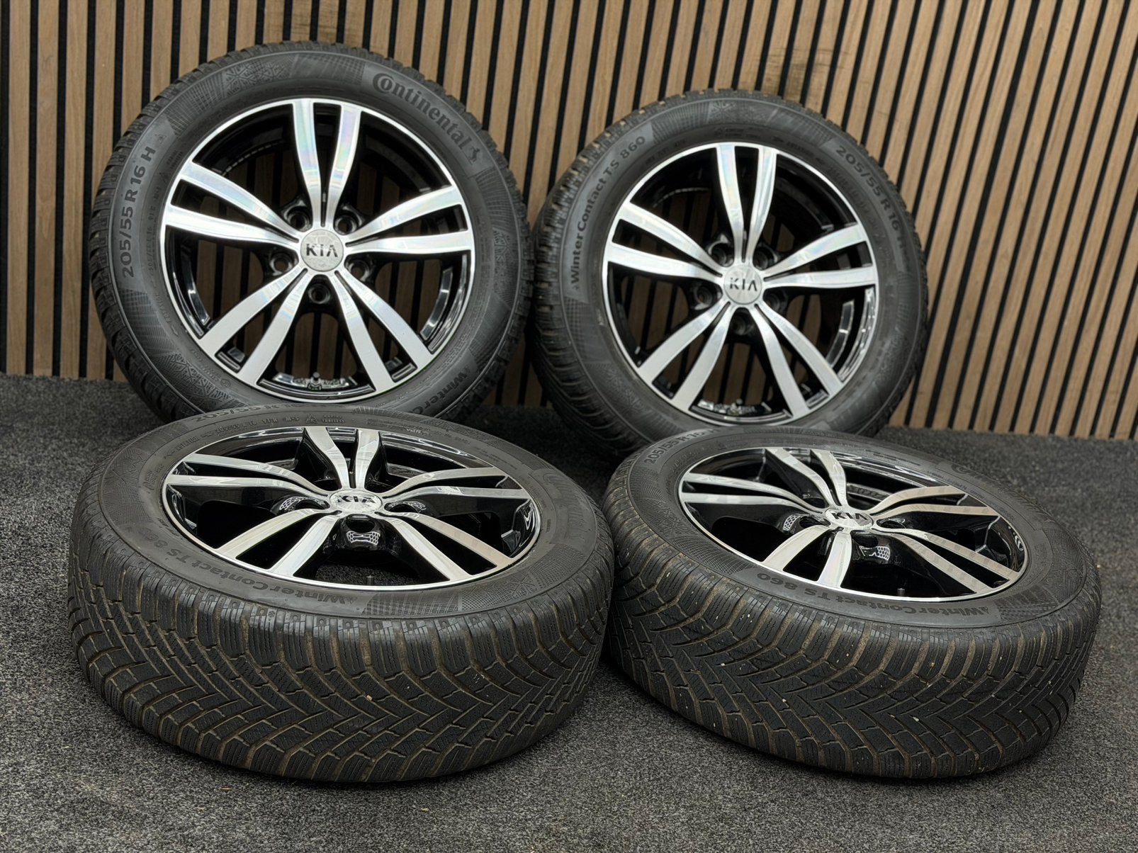 16 inch Dezent TC - Kia Ceed Carens 5x114.3 ET45 Continental, Ophalen, 16 inch, ., Banden en Velgen
