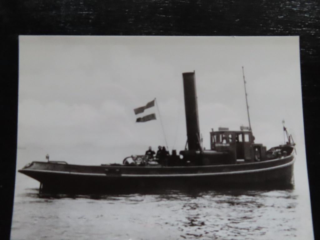 ansichtkaart sleepboot "Roek", Ophalen of Verzenden, Motorboot, Kaart, Foto of Prent