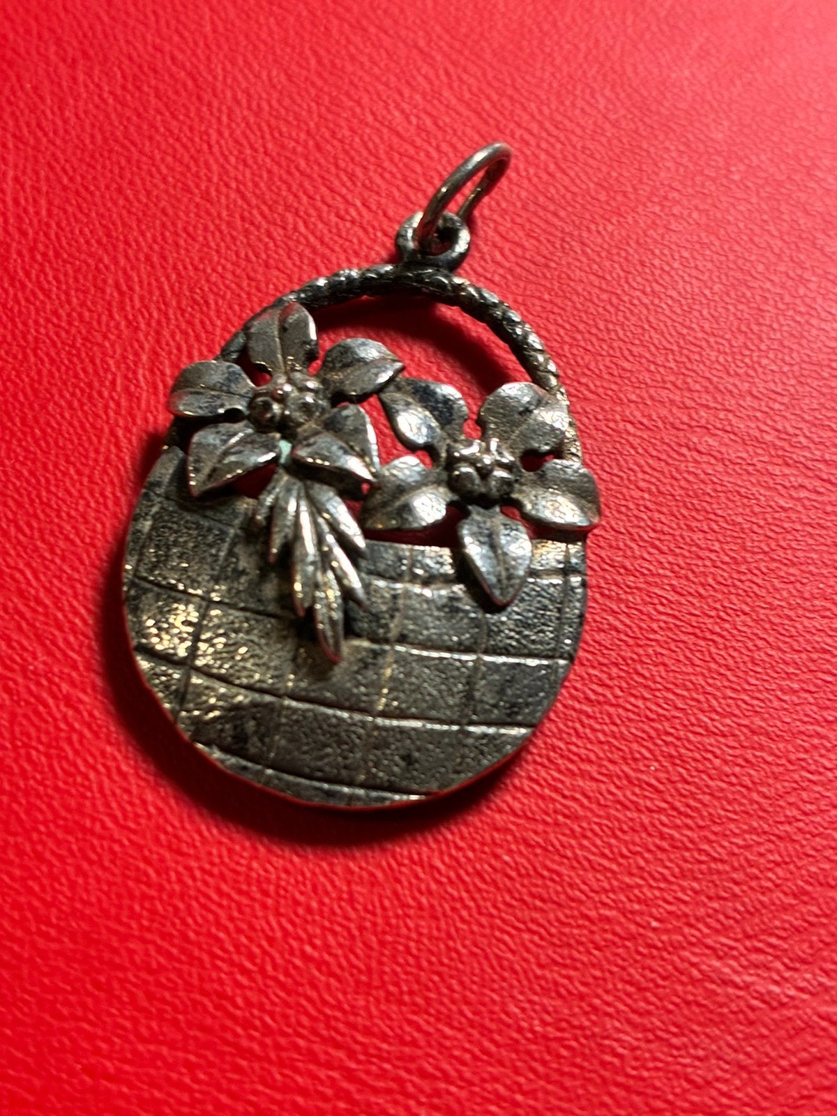 Vintage zilveren mand met bloemen hanger, Ophalen of Verzenden, Zo goed als nieuw, Zilver
