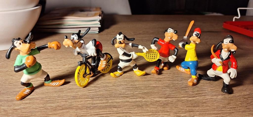 Disney figuren: Sport Goofy, Duckstad 1, Duckstad 2, Ophalen of Verzenden